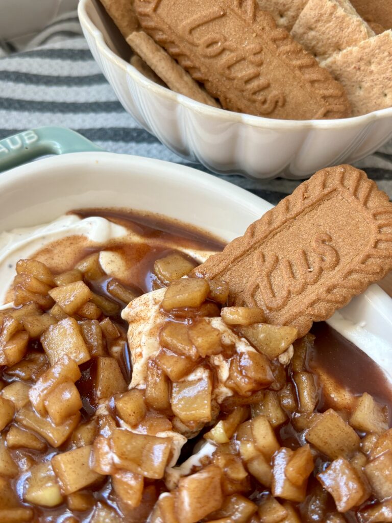 No Bake Cinnamon Apple Cheesecake Dip